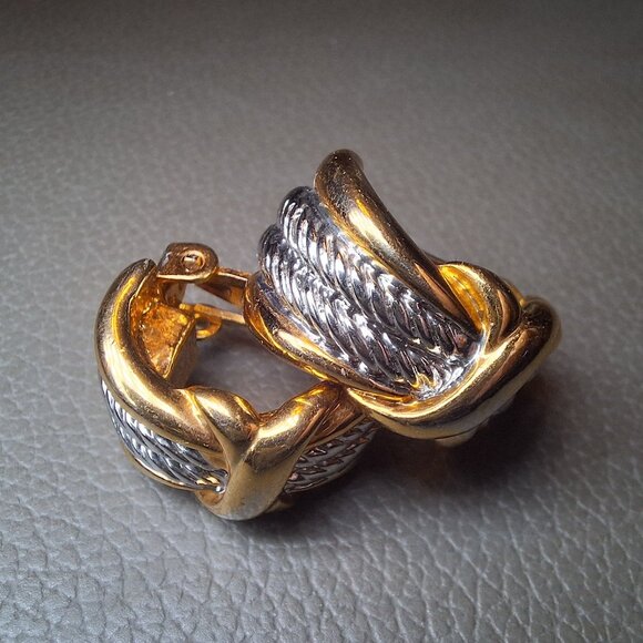 Clip On Earrings Gold Silver Two Tone Rope Knot Not Pierced 1 inch Vintage - Picture 1 of 5